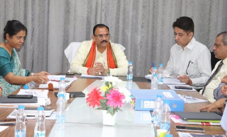 स्वस्थ्य मंत्री ने डॉ. भीमराव अम्बेडकर स्मृति चिकित्सालय में चिकित्सा सुविधाओं के सुदृढ़ीकरण और विस्तार के दिए निर्देश स्वस्थ्य मंत्री ने डॉ. भीमराव अम्बेडकर स्मृति चिकित्सालय में चिकित्सा सुविधाओं के सुदृढ़ीकरण और विस्तार के दिए निर्देश