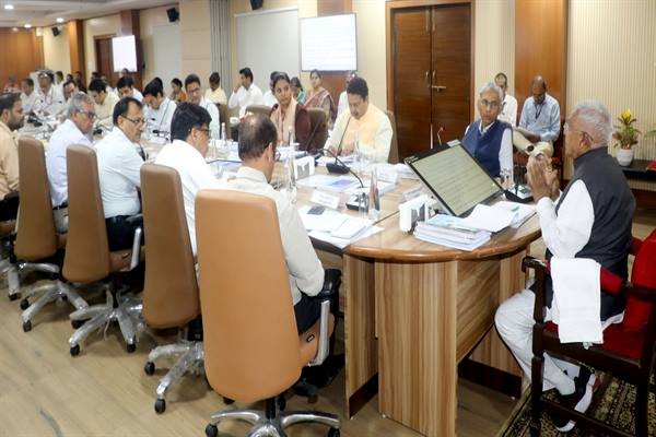 नई सोच के साथ जन सहभागिता के लिए हो प्रयास : राज्यपाल