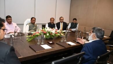 कपड़ा, पर्यटन और स्वास्थ्य के क्षेत्र में छत्तीसगढ़ बना निवेश का हॉटस्पॉट कपड़ा, पर्यटन और स्वास्थ्य के क्षेत्र में छत्तीसगढ़ बना निवेश का हॉटस्पॉट