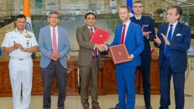 26 राफेल-मरीन विमानों के लिए फ्रांस के साथ अंतर-सरकारी समझौते पर हस्ताक्षर