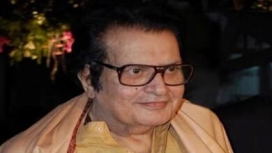 अभिनेता और फिल्म निर्देशक मनोज कुमार का निधन, 87 साल में ली अंतिम सांसें अभिनेता और फिल्म निर्देशक मनोज कुमार का निधन, 87 साल में ली अंतिम सांसें