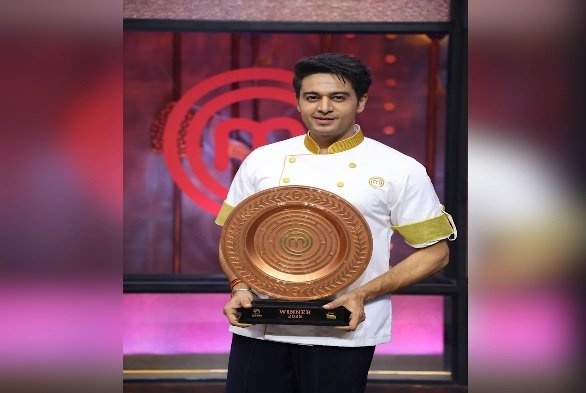सेलिब्रिटी मास्टरशेफ इंडिया के विजेता बने गौरव खन्ना