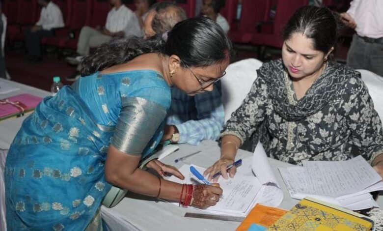 अतिशेष प्रधान पाठकों और सहायक शिक्षकों की काउंसिलिंग प्रक्रिया प्रारंभ अतिशेष प्रधान पाठकों और सहायक शिक्षकों की काउंसिलिंग प्रक्रिया प्रारंभ