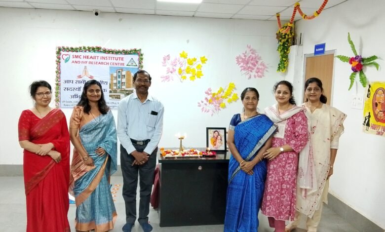 एस.एम.सी सुपरस्पेशलिटी हॉस्पस्पटि में मदसस डे का आयोजन लकया गया