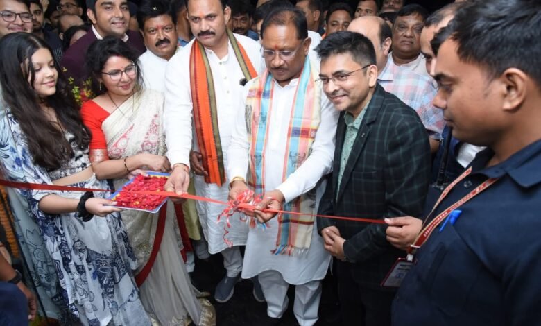 एस. एम. सी मल्टीस्पेसिलिटी हॉस्पिटल का भव्य शुभारंभ मा. श्री विष्णु देव साय मुख्यमंत्री, (छत्तीसगढ़), व मा. श्री श्याम बिहारी जायसवाल स्वास्थ्य मंत्री, के हाथो हुआ |