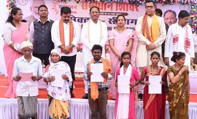 CM पहुंचे सीतागांव समाधान शिविर: 132 केवी सब स्टेशन, प्राथमिक स्वास्थ्य केंद्र उन्नयन, हायर सेकेंडरी स्कूल उन्नयन की घोषणाएं