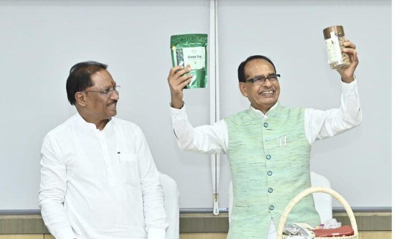 जशप्योर ब्रांड के उत्पादों की केंद्रीय मंत्री शिवराज सिंह चौहान ने की सराहना