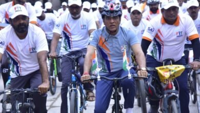 डॉ. मनसुख मंडाविया के नेतृत्व में फिट इंडिया संडे ऑन साइकिल का आयोजन; ‘स्वच्छता सेनानियों’ के साथ देश भर में 6000 स्थलों पर कार्यक्रम डॉ. मनसुख मंडाविया के नेतृत्व में फिट इंडिया संडे ऑन साइकिल का आयोजन; ‘स्वच्छता सेनानियों’ के साथ देश भर में 6000 स्थलों पर कार्यक्रम