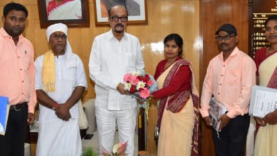 राज्यपाल ने तुलसी शिशु मंदिर कांकेर के विकास के लिए 2 लाख रूपए दिए