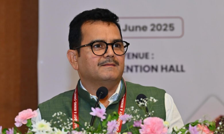 छत्तीसगढ़ की खनिज विविधता है देश की आर्थिक समृद्धि का आधार : खनिज सचिव