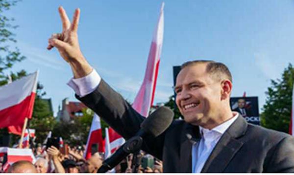 करोल नवरोकी पोलैंड के राष्ट्रपति चुने गये करोल नवरोकी पोलैंड के राष्ट्रपति चुने गये