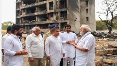 पीएम मोदी अहमदाबाद एयरपोर्ट पहुंचे, विमान हादसे का लिया जायजा पीएम मोदी अहमदाबाद एयरपोर्ट पहुंचे, विमान हादसे का लिया जायजा