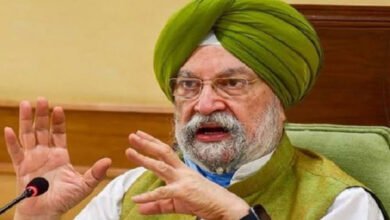 इजरायल-ईरान युद्ध के तनाव के कारण भारत में ईंधन की कमी नहीं होगी : हरदीप पुरी इजरायल-ईरान युद्ध के तनाव के कारण भारत में ईंधन की कमी नहीं होगी : हरदीप पुरी