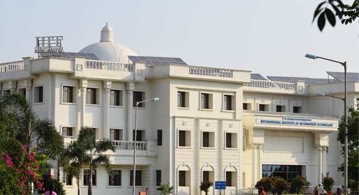 प्रोफेसर डॉ. ओम प्रकाश व्यास IIIT के बने निदेशक