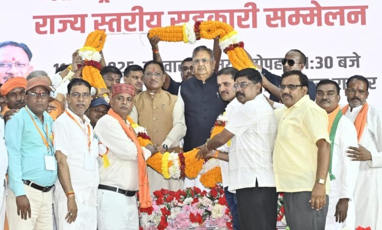 मुख्यमंत्री अपेक्स बैंक के नवनियुक्त प्राधिकृत अधिकारी के पदभार ग्रहण में हुए शामिल