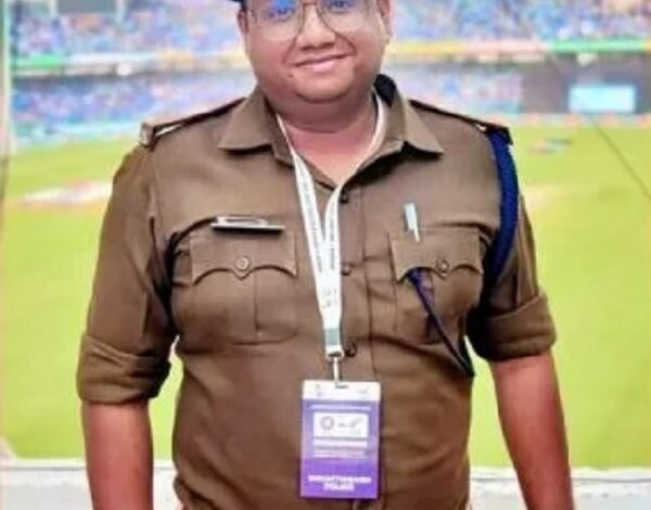 आईईडी ब्लास्ट के चपेट में आने से एएसपी शहीद