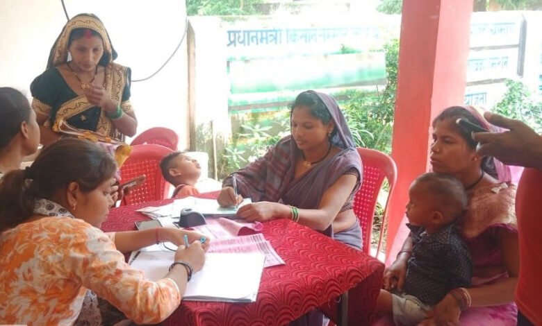 धरती आबा जनभागीदारी अभियान : हितग्राहियों के लिए सौगातों भरा एवं राहत देने वाला धरती आबा जनभागीदारी अभियान : हितग्राहियों के लिए सौगातों भरा एवं राहत देने वाला