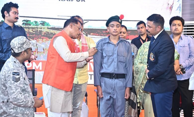 जशपुर के पीएमश्री विद्यालय में अब एनसीसी एयर स्क्वाड्रन शुरू होगी