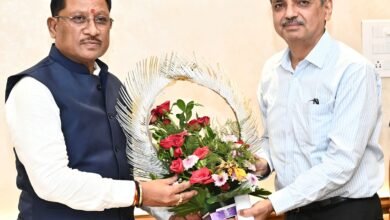 मुख्यमंत्री श्री साय से भारत सरकार में भूमि संसाधन सचिव ने की सौजन्य भेंट