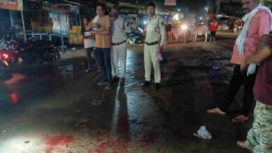 दो युवकों के बीच विवाद, खूनी संघर्ष, ताबड़तोड़ चाकू से वार