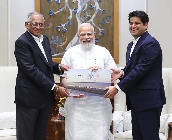 प्रधानमंत्री ने कच्छ की सुंदरता को दर्शाने और मोटरसाइकिल चालकों को वहाँ जाने के लिए प्रोत्साहित करने के प्रयासों की सराहना की प्रधानमंत्री ने कच्छ की सुंदरता को दर्शाने और मोटरसाइकिल चालकों को वहाँ जाने के लिए प्रोत्साहित करने के प्रयासों की सराहना की