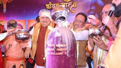 सावन की पावन बेला में मुख्यमंत्री श्री विष्णु देव साय ने किया भगवान शिव का रूद्राभिषेक, प्रदेशवासियों की समृद्धि और सुख-शांति की कामना सावन की पावन बेला में मुख्यमंत्री श्री विष्णु देव साय ने किया भगवान शिव का रूद्राभिषेक, प्रदेशवासियों की समृद्धि और सुख-शांति की कामना