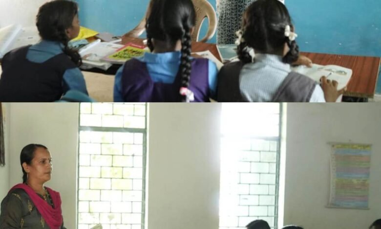 युक्तियुक्तकरण से कोरकोमा मिडिल स्कूल में पढ़ाई हुई नियमित