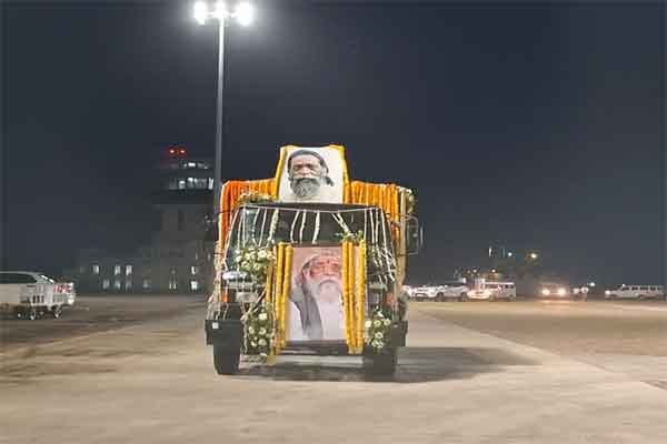 शिबू सोरेन के अंतिम दर्शन को उमड़ा जनसैलाब, आंखे हो गईं नम