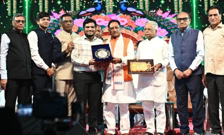 मुख्यमंत्री श्री विष्णु देव साय “अग्रसेन जयंती महोत्सव 2025” समारोह में हुए शामिल