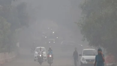 दिल्ली में 12 इलाकों में रेड अलर्ट, 22 में ऑरेंज जोन, एयर क्वालिटी ‘बहुत खराब’ श्रेणी में
