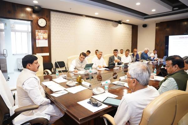 उद्योग और रोजगार वर्ष की थीम पर मनाया जाए प्रदेश का स्थापना दिवस : मुख्यमंत्री यादव