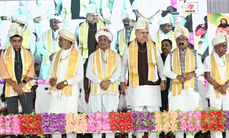 गुरु घासीदास बाबा के आदर्शों में ही छिपा है मानवता और समानता का मार्ग : मुख्यमंत्री श्री साय गुरु घासीदास बाबा के आदर्शों में ही छिपा है मानवता और समानता का मार्ग : मुख्यमंत्री श्री साय