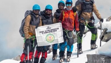 हिमालय में गूँजी जशपुर की गूंज: आदिवासी युवाओं ने जगतसुख पीक पर खोला नया मार्ग