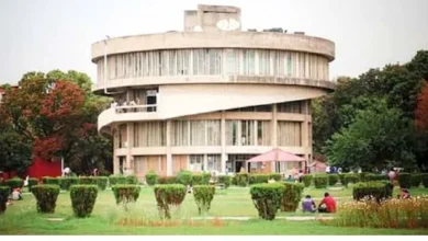 शिक्षा मंत्रालय ने छात्रों की मांग मानी, पंजाब यूनिवर्सिटी की सीनेट में नहीं होगा बदलाव शिक्षा मंत्रालय ने छात्रों की मांग मानी, पंजाब यूनिवर्सिटी की सीनेट में नहीं होगा बदलाव