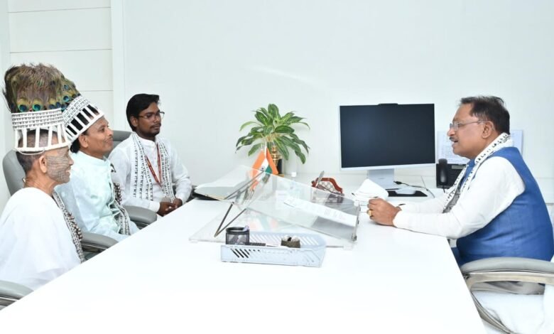 मुख्यमंत्री श्री साय से अखिल भारतीय रामनामी महासभा के प्रतिनिधियों ने की सौजन्य भेंट