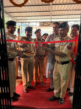 पूर्व मंत्री राजेश मूणत ने रामनगर कबीर चौक में पुलिस चौकी का किया लोकार्पण