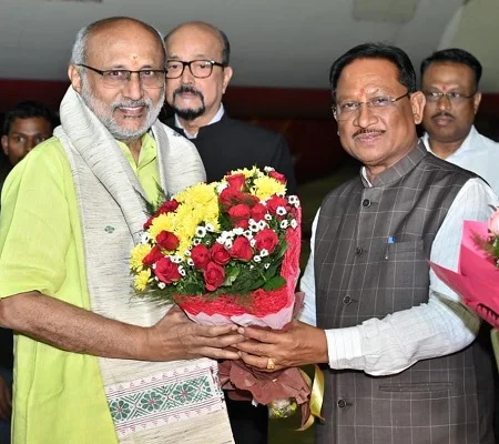 उपराष्ट्रपति सीपी राधाकृष्णन का राज्यपाल और मुख्यमंत्री ने एयरपोर्ट पर किया स्वागत