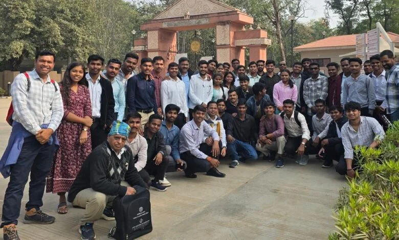 आईआईटीटीएम ग्वालियर में प्रशिक्षण प्राप्त कर छत्तीसगढ़ के 45 युवा बने गाइड