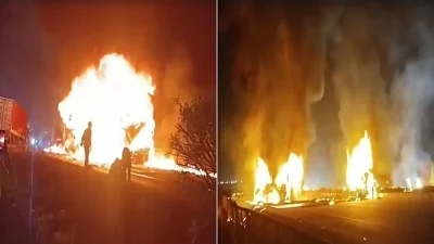 कर्नाटक के चित्रदुर्ग में आग का गोला बनी बस, 12 यात्री जिंदा जले कर्नाटक के चित्रदुर्ग में आग का गोला बनी बस, 12 यात्री जिंदा जले