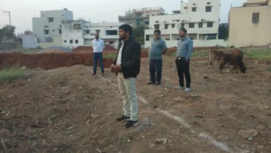 अमलीडीह पुलिस कालोनी के पास में 3 एकड़ में अवैध प्लाटिंग, मुरूम से रोड काटकर रोका