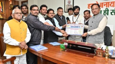 मुख्यमंत्री श्री विष्णुदेव साय से सतनामी विकास परिषद के प्रतिनिधिमंडल ने की सौजन्य भेंट