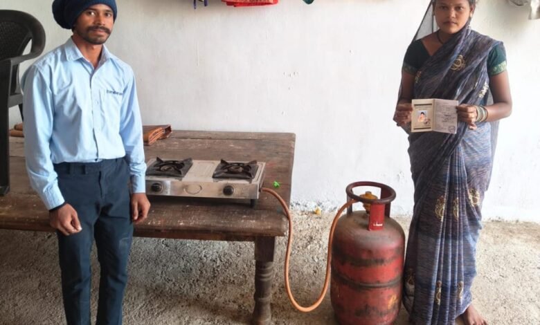 उज्ज्वला योजना ने बदली द्रोपदी यादव की रसोई और जिंदगी